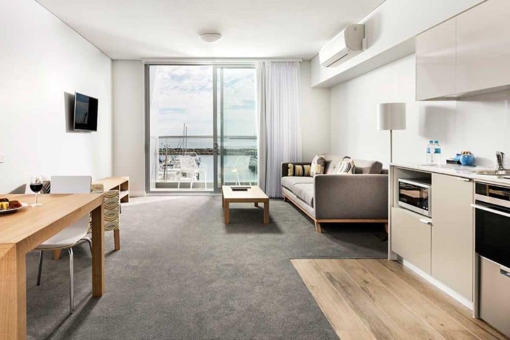 Be. Fremantle Aparthotel Buitenkant foto