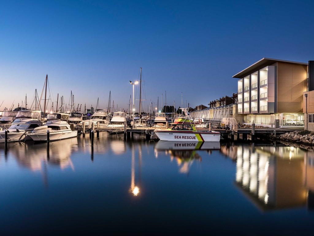 Be. Fremantle Aparthotel Buitenkant foto