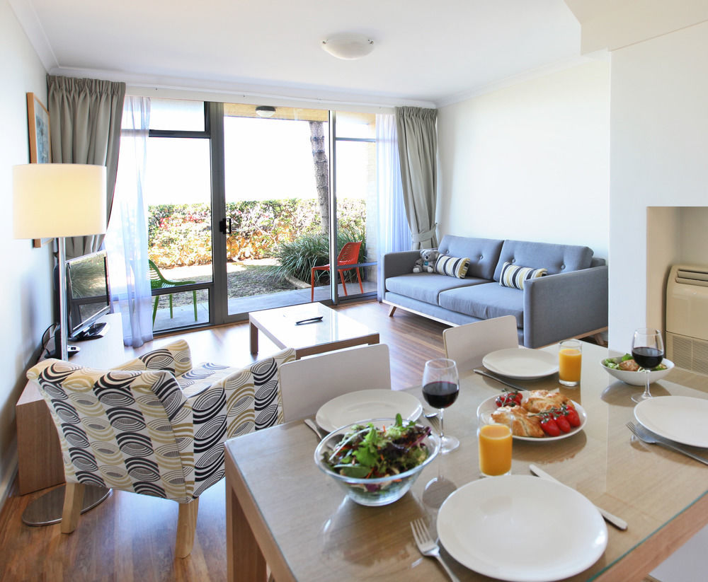 Be. Fremantle Aparthotel Buitenkant foto