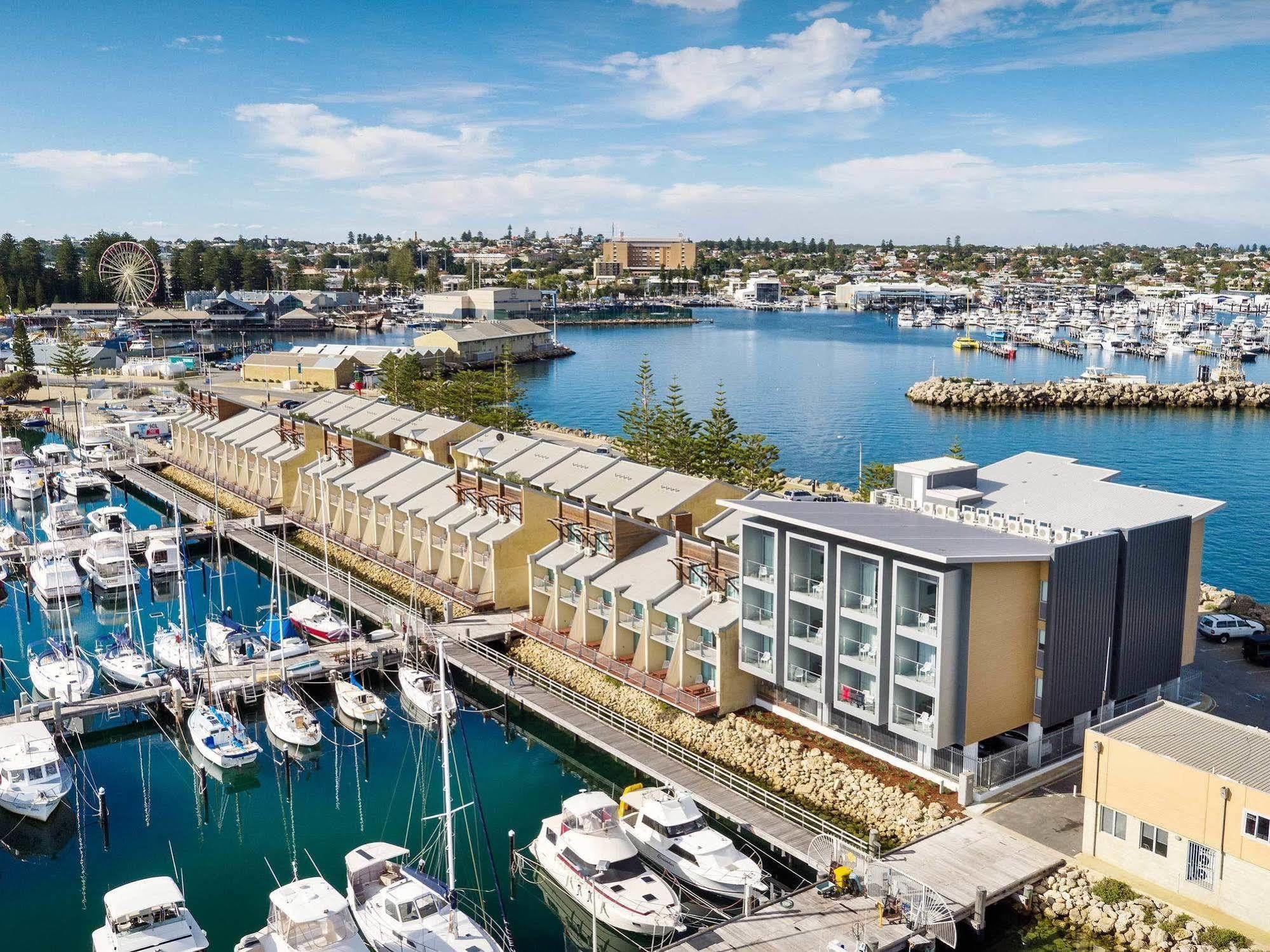 Be. Fremantle Aparthotel Buitenkant foto