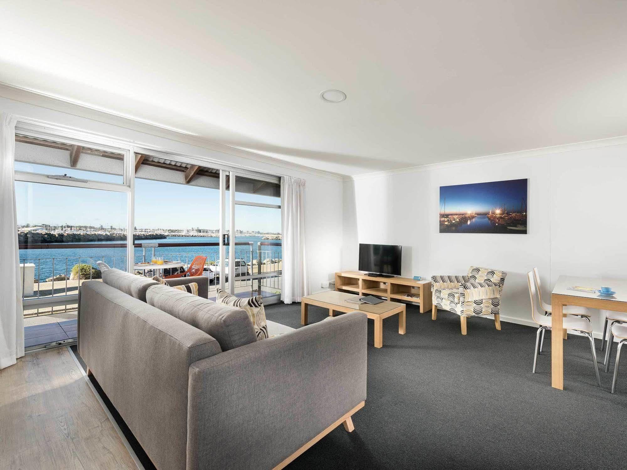Be. Fremantle Aparthotel Buitenkant foto