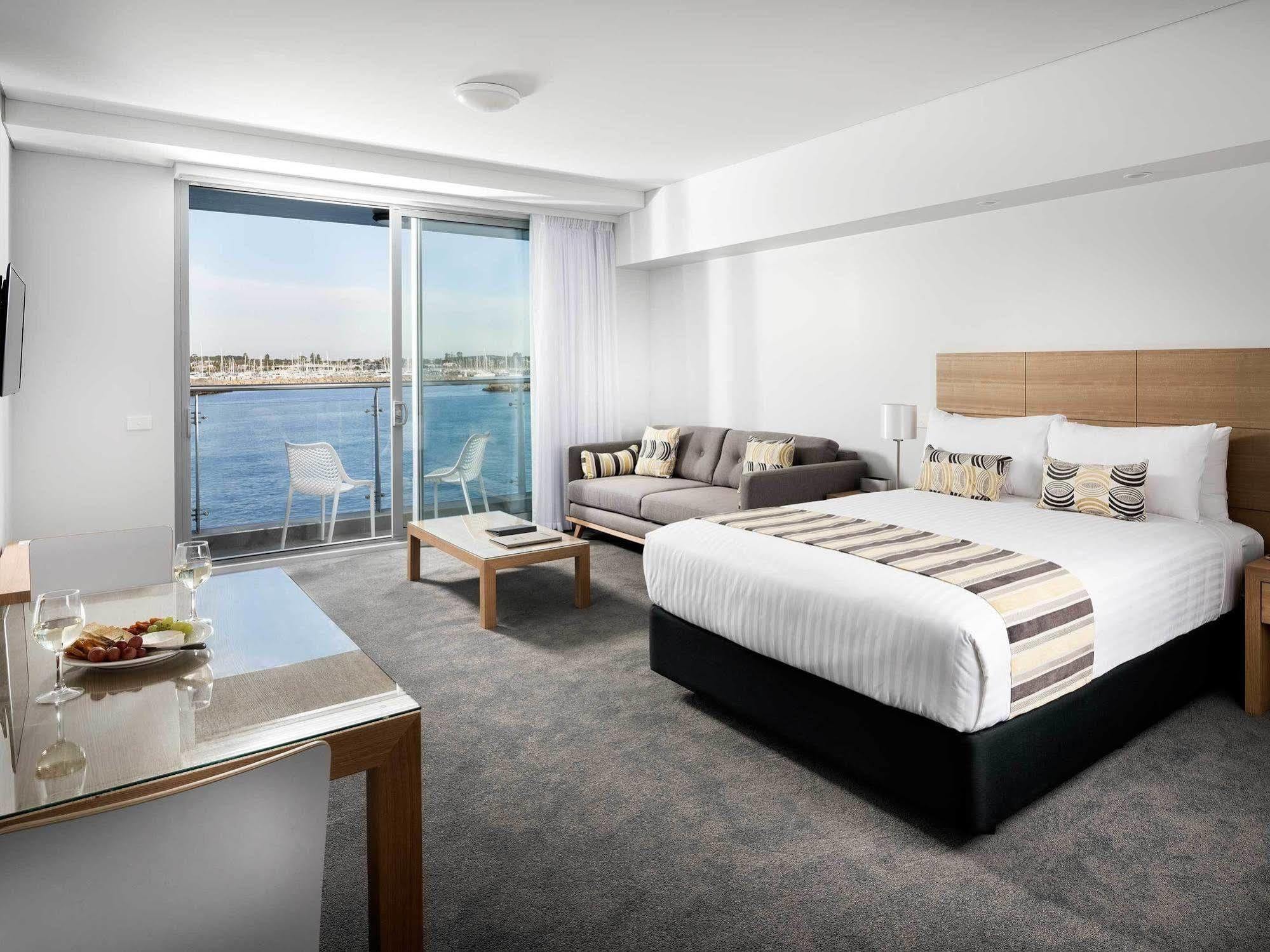 Be. Fremantle Aparthotel Buitenkant foto