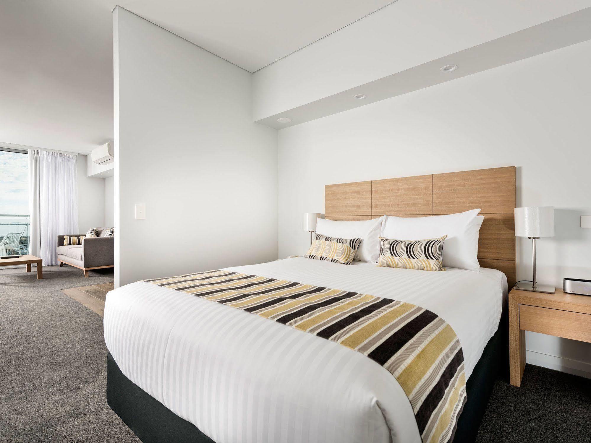 Be. Fremantle Aparthotel Buitenkant foto