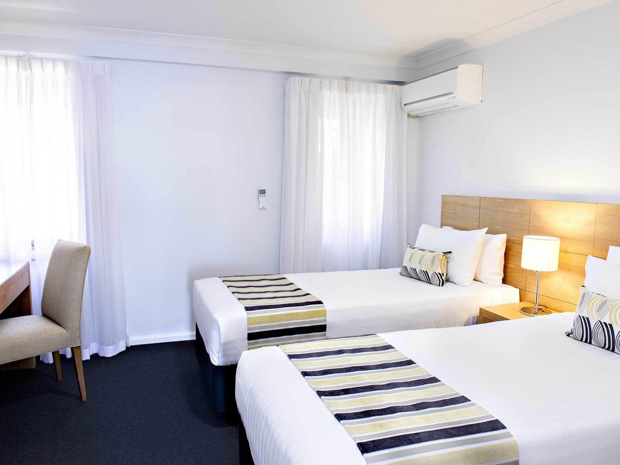 Be. Fremantle Aparthotel Buitenkant foto