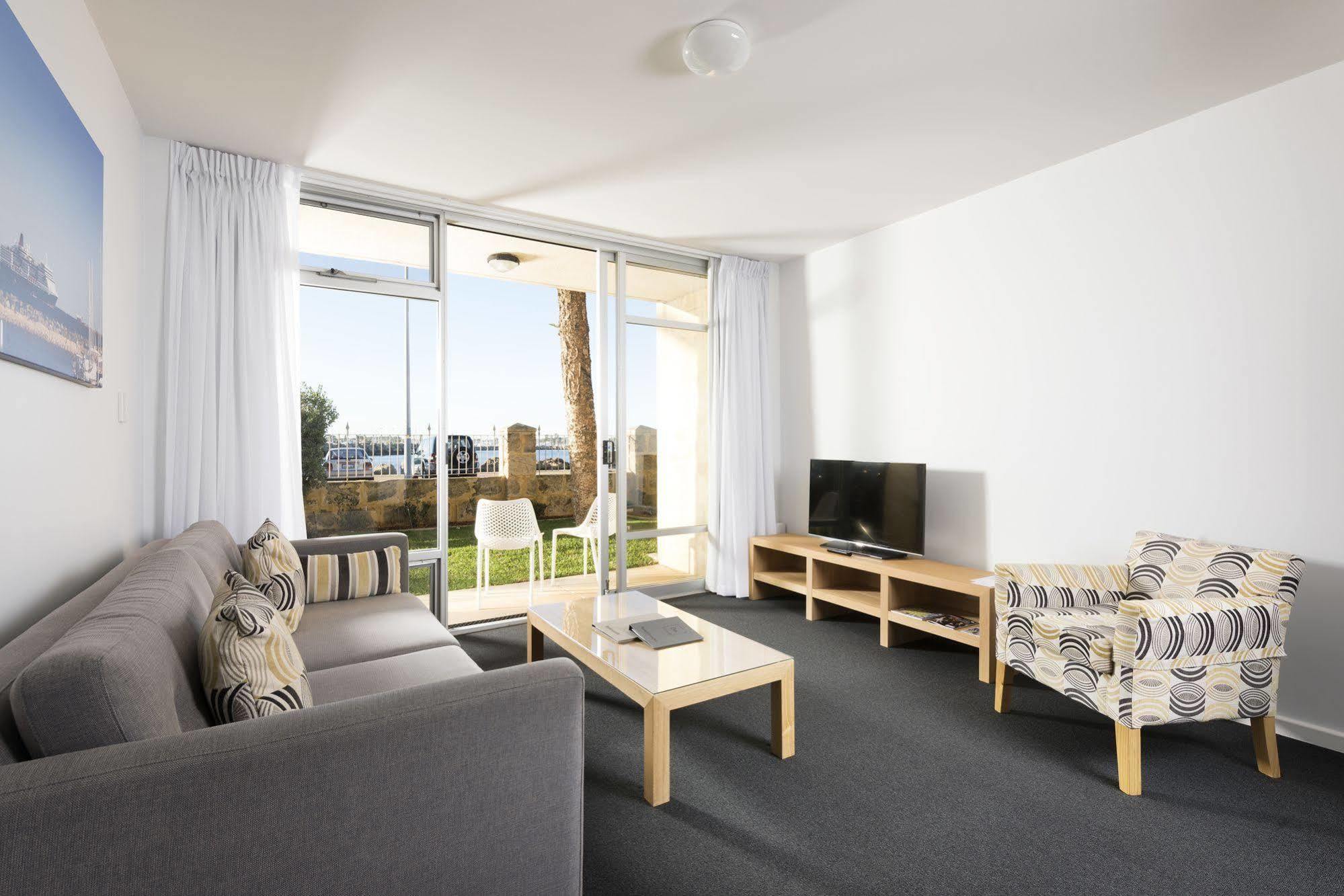 Be. Fremantle Aparthotel Buitenkant foto