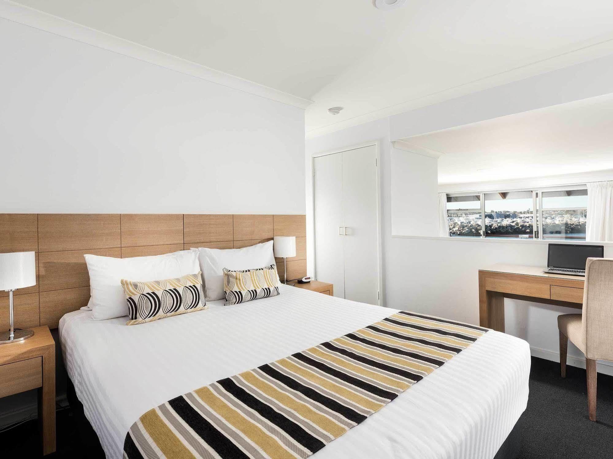 Be. Fremantle Aparthotel Buitenkant foto