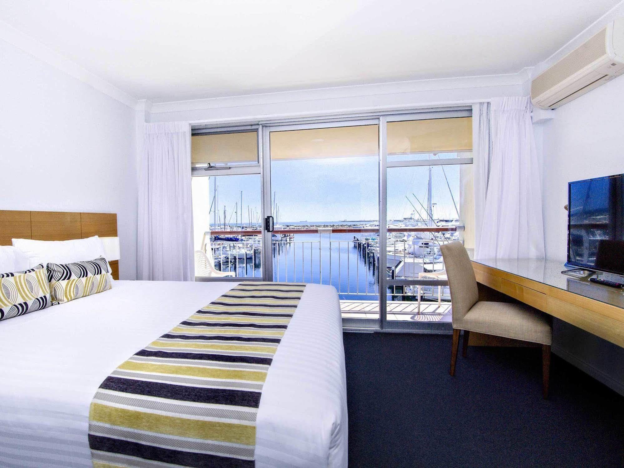 Be. Fremantle Aparthotel Buitenkant foto